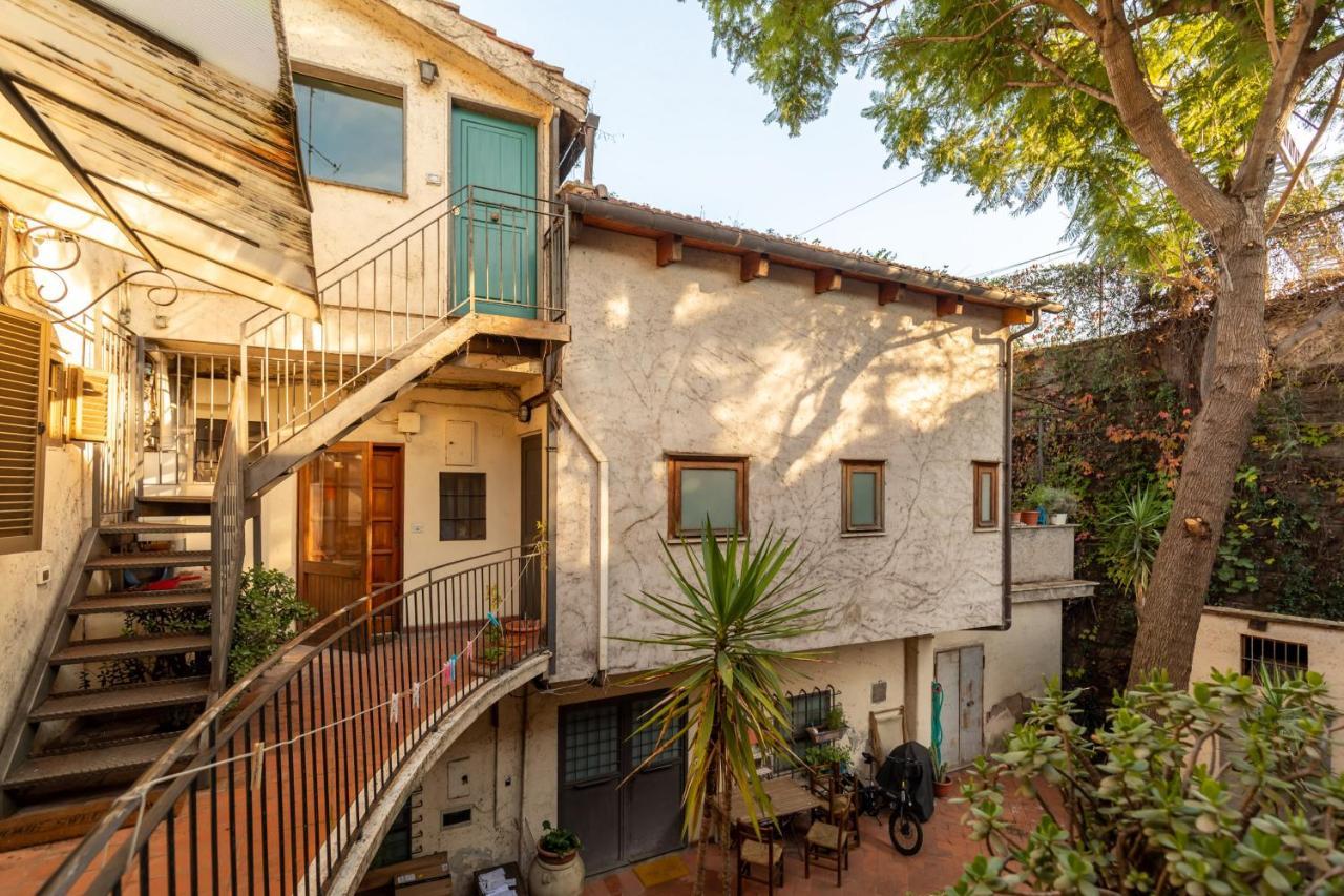 Bright And Comfy Terraced Apartment In Trastevere Рим Экстерьер фото